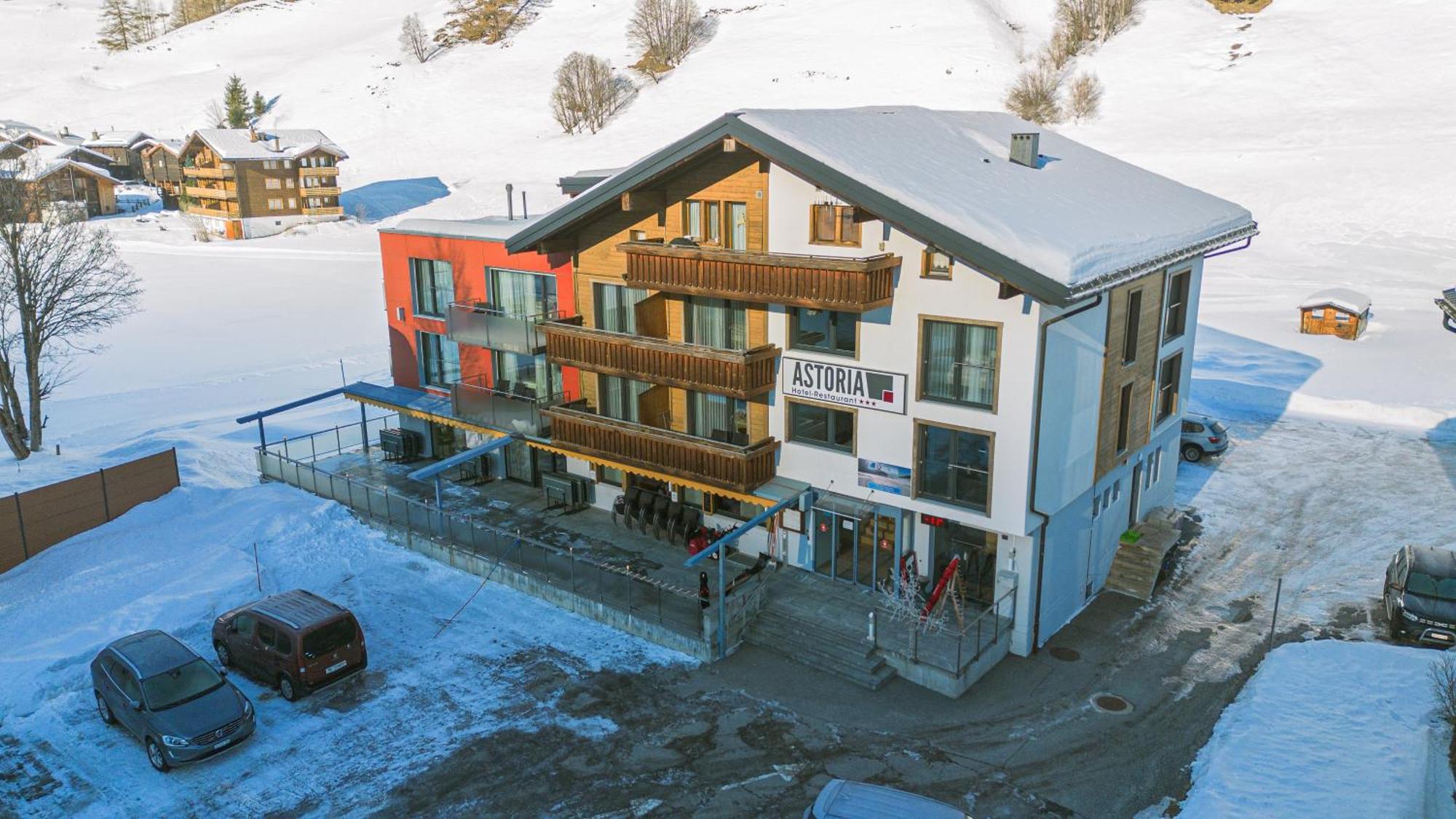 Hotel Astoria Ulrichen Exterior foto